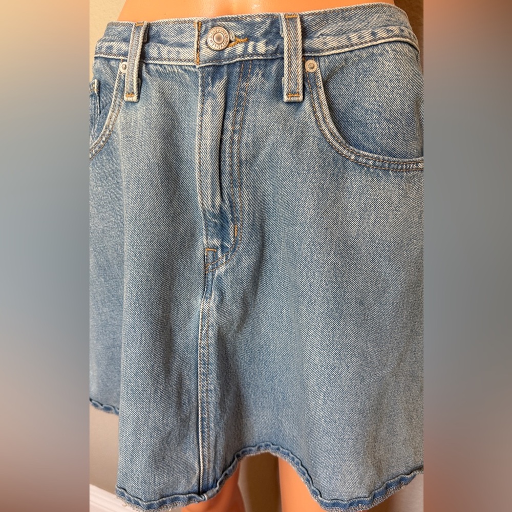 Levi’s Denim Mini Skirt Button Fly A-Line Light Wash Vintage Style Womens Medium - Picture 4 of 5